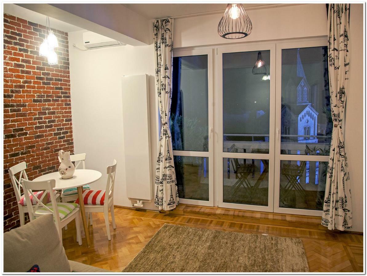 Skyview Old Town Apartment 布加勒斯特 外观 照片
